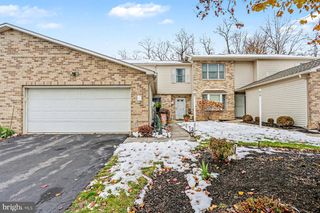 2704 GATEWAY CT, Harrisburg, PA 17110