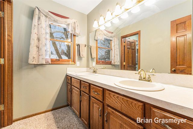 2826 Alger Street, Grand Rapids, MI 49546