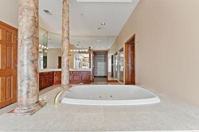 380 Baum Street, Cincinnati, OH 45202