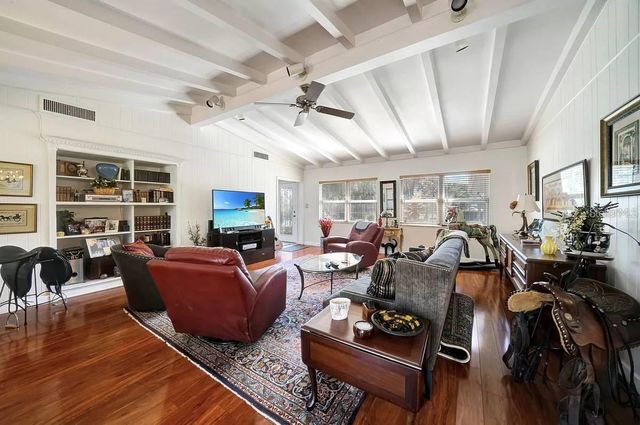 705 WHITFIELD AVENUE, Sarasota, FL 34243