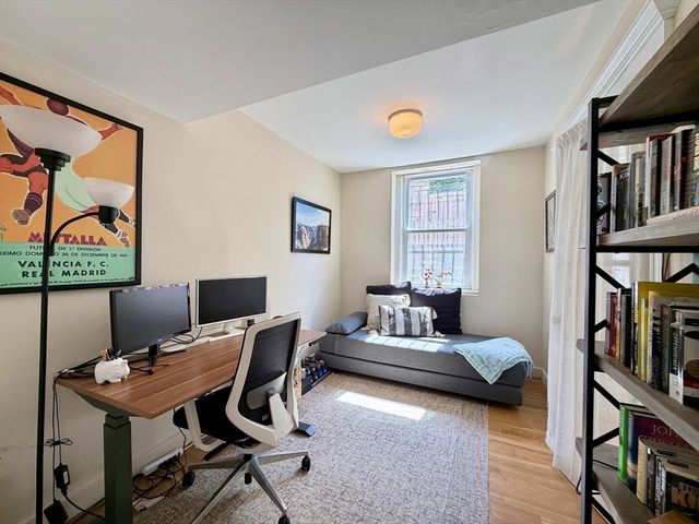 44 High St. 1, Boston, MA 02129