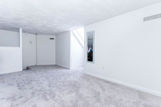20 Washington St U:61 61, Methuen, MA 01844