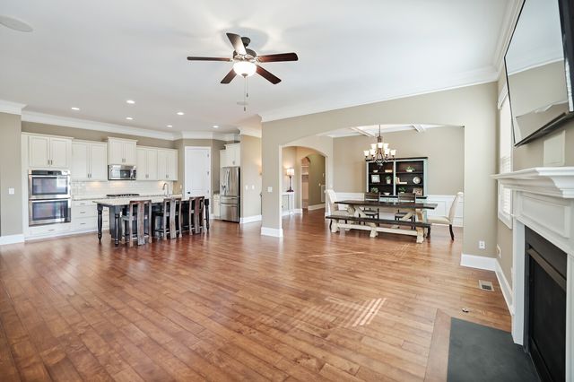 1003 Cooper Ct, Gallatin, TN 37066