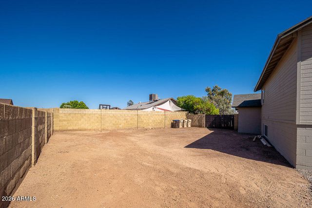 8106 W WETHERSFIELD Road, Peoria, AZ 85381