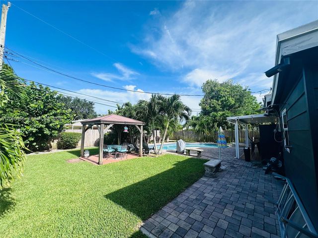 1020 S 14th Court 1, Lantana, FL 33462