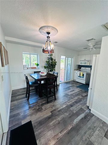 1020 S 14th Court 1, Lantana, FL 33462