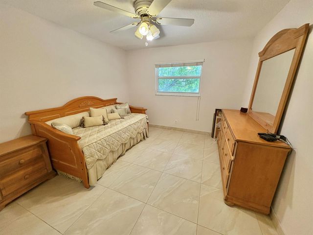 30 Plymouth C, West Palm Beach, FL 33417