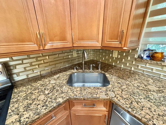 30 Plymouth C, West Palm Beach, FL 33417