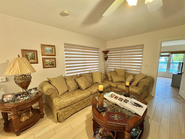30 Plymouth C, West Palm Beach, FL 33417