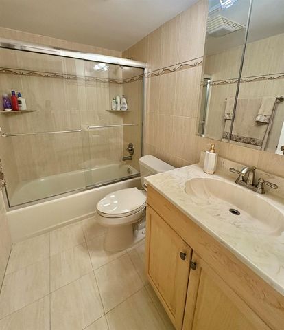 30 Plymouth C, West Palm Beach, FL 33417