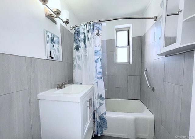 40 Davenport Avenue 1L, New Rochelle, NY 10805