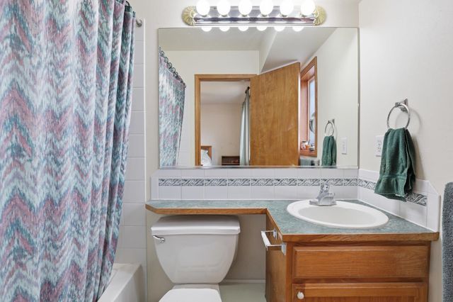 6171 Moriah Dr, Nine Mile Falls, WA 99026