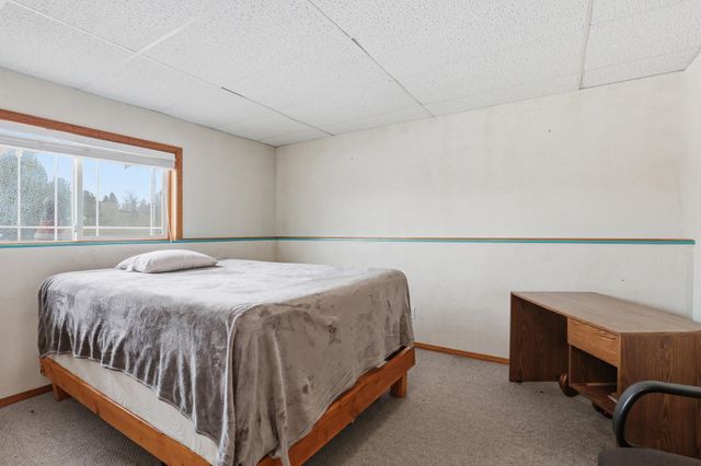 6171 Moriah Dr, Nine Mile Falls, WA 99026