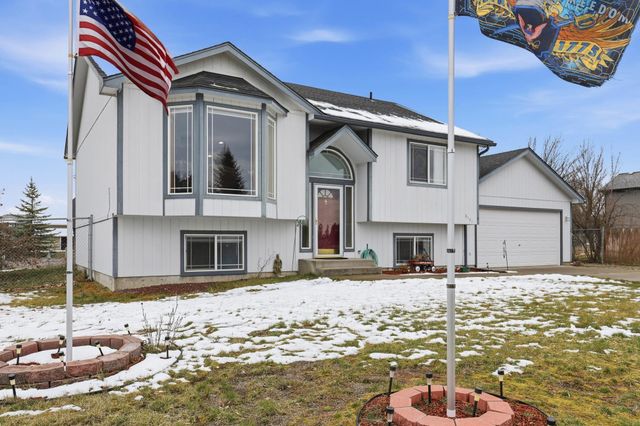 6171 Moriah Dr, Nine Mile Falls, WA 99026