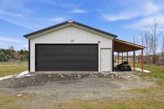 6171 Moriah Dr, Nine Mile Falls, WA 99026