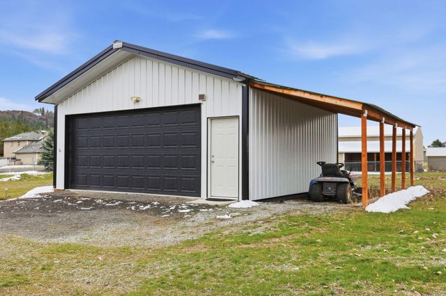 6171 Moriah Dr, Nine Mile Falls, WA 99026