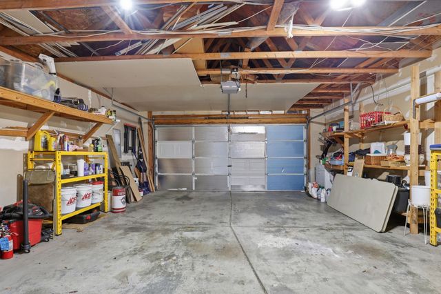 6171 Moriah Dr, Nine Mile Falls, WA 99026