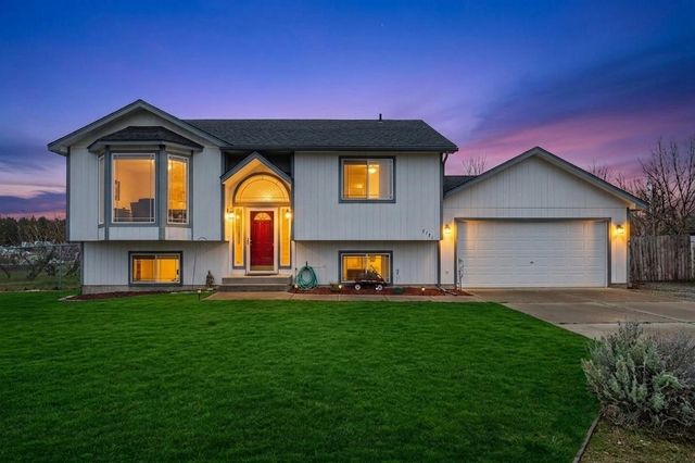 6171 Moriah Dr, Nine Mile Falls, WA 99026