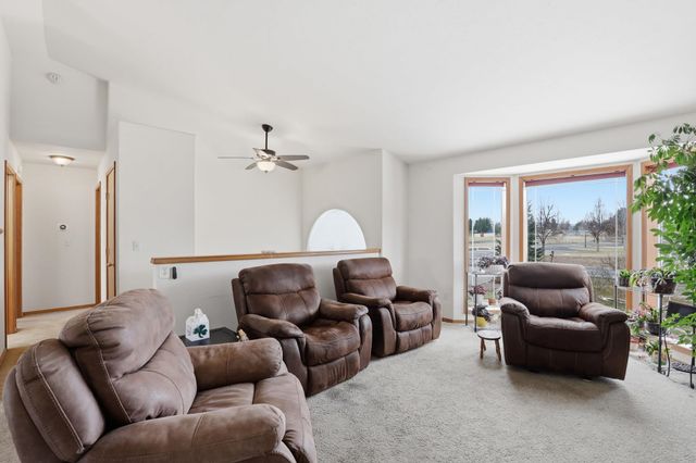 6171 Moriah Dr, Nine Mile Falls, WA 99026