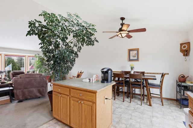 6171 Moriah Dr, Nine Mile Falls, WA 99026
