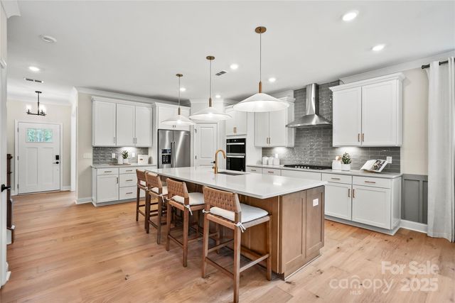 2028 Waxhaw Crossing Drive 254, Waxhaw, NC 28173