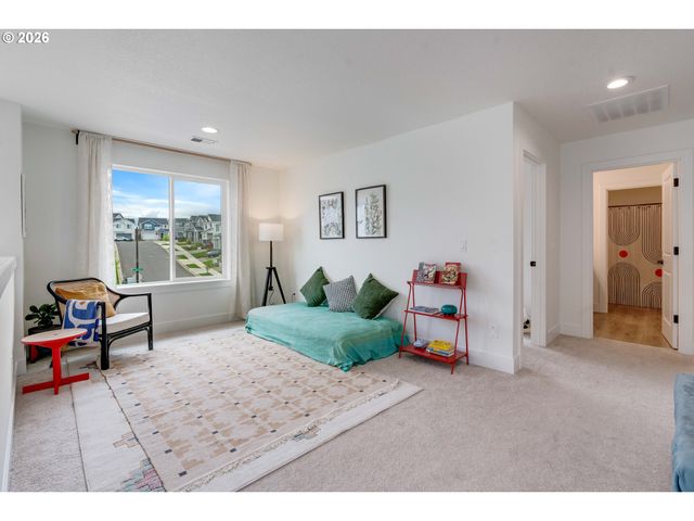 12205 Sw SILVERTIP St, Beaverton, OR 97007