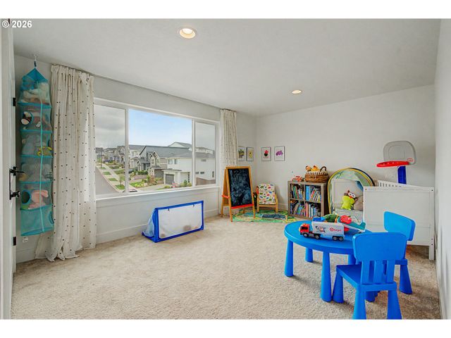 12205 Sw SILVERTIP St, Beaverton, OR 97007