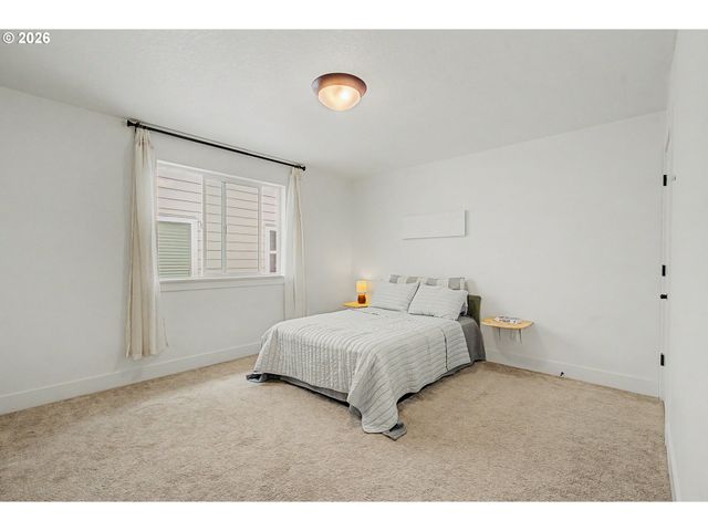 12205 Sw SILVERTIP St, Beaverton, OR 97007