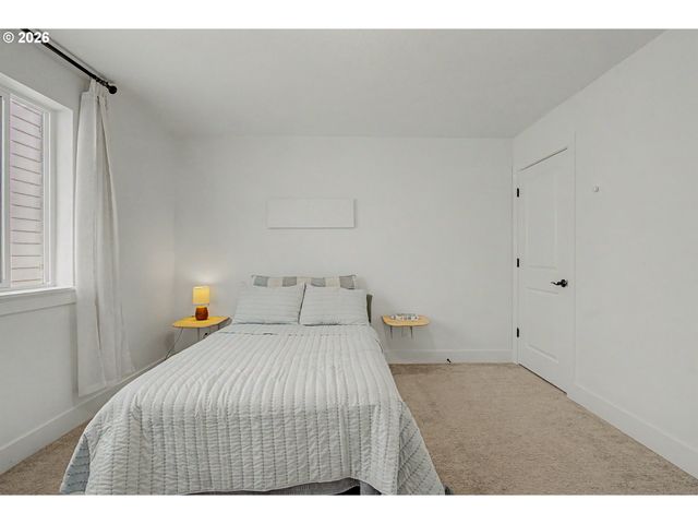 12205 Sw SILVERTIP St, Beaverton, OR 97007