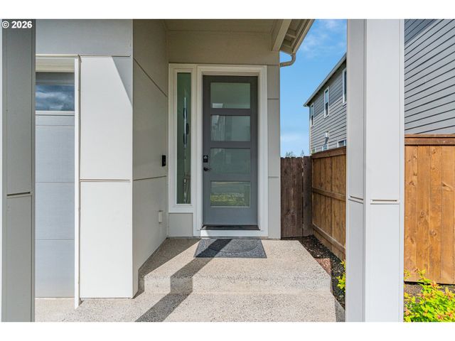 12205 Sw SILVERTIP St, Beaverton, OR 97007