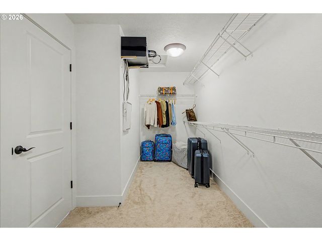 12205 Sw SILVERTIP St, Beaverton, OR 97007