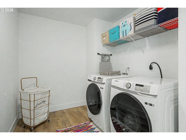 12205 Sw SILVERTIP St, Beaverton, OR 97007