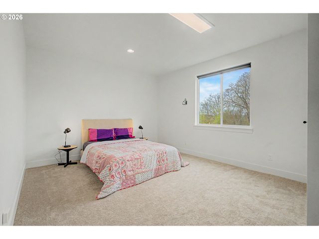 12205 Sw SILVERTIP St, Beaverton, OR 97007