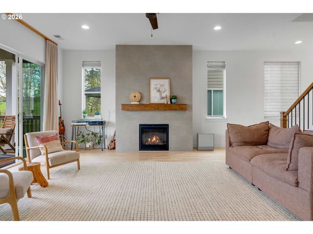 12205 Sw SILVERTIP St, Beaverton, OR 97007