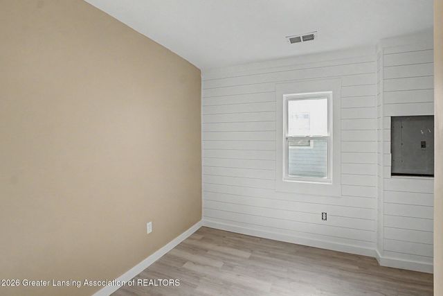 1064 Hannah Avenue, Lansing, MI 48906