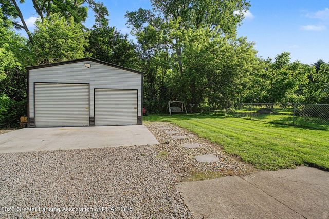 1064 Hannah Avenue, Lansing, MI 48906