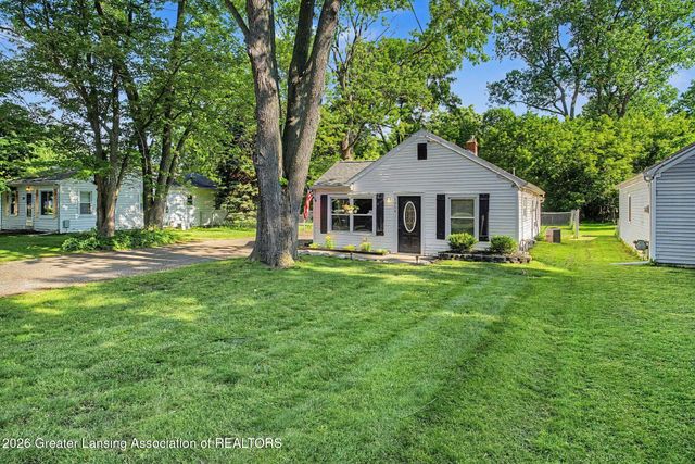 1064 Hannah Avenue, Lansing, MI 48906