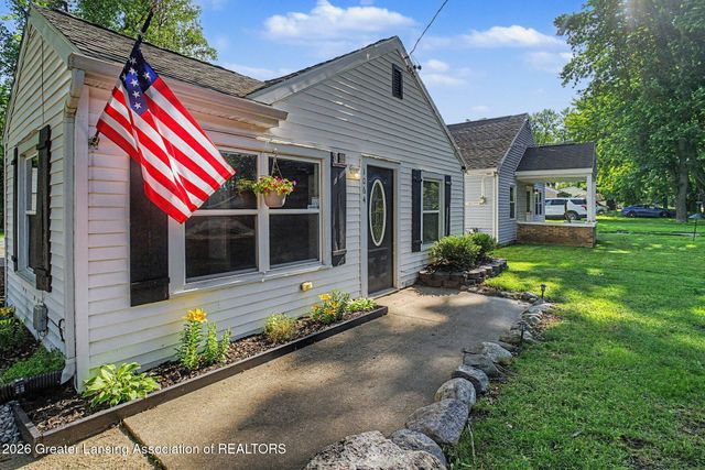1064 Hannah Avenue, Lansing, MI 48906