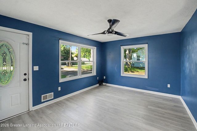 1064 Hannah Avenue, Lansing, MI 48906