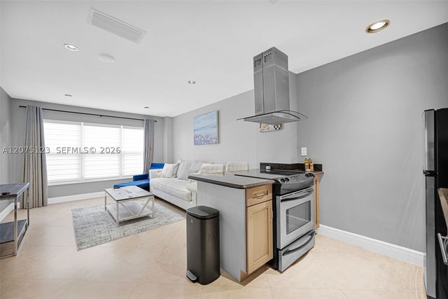 405 N Ocean Blvd 103, Pompano Beach, FL 33062