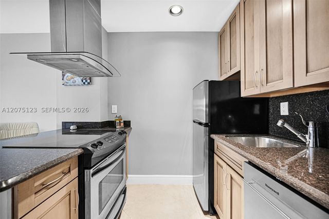 405 N Ocean Blvd 103, Pompano Beach, FL 33062