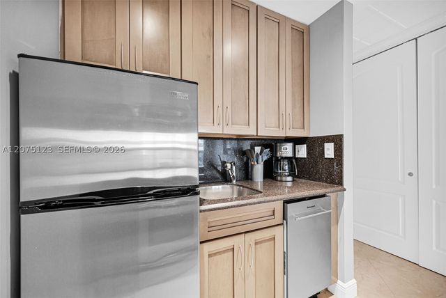 405 N Ocean Blvd 103, Pompano Beach, FL 33062