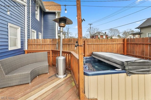 393 Eddy Street, Newark, OH 43055