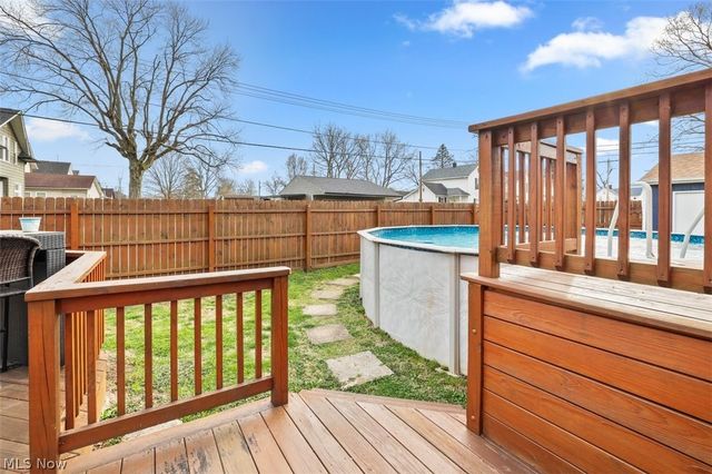 393 Eddy Street, Newark, OH 43055