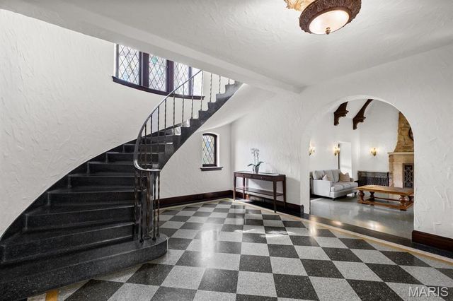 7146 Wydown Boulevard, Clayton, MO 63105