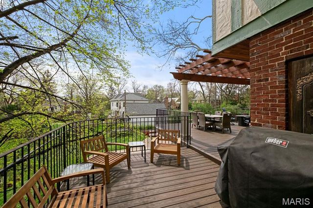 7146 Wydown Boulevard, Clayton, MO 63105