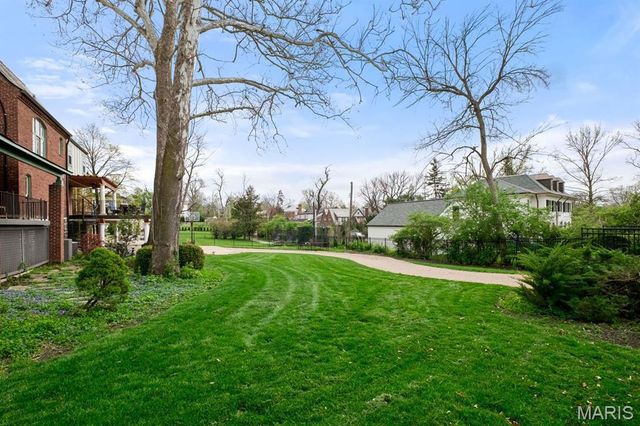 7146 Wydown Boulevard, Clayton, MO 63105