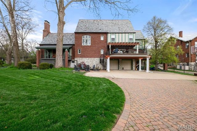 7146 Wydown Boulevard, Clayton, MO 63105