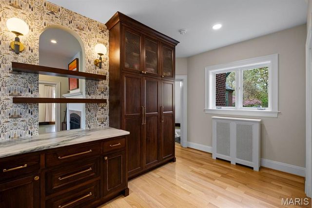 7146 Wydown Boulevard, Clayton, MO 63105