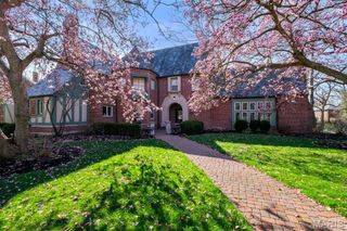 7146 Wydown Boulevard, Clayton, MO 63105